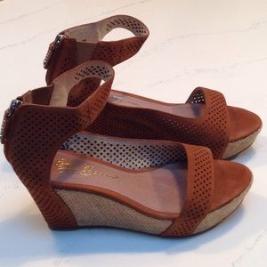 New wedge sandals suede and linen sz 7